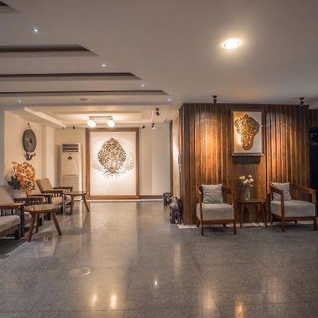King Grand Boutique Hotel Phnom-Penh Buitenkant foto