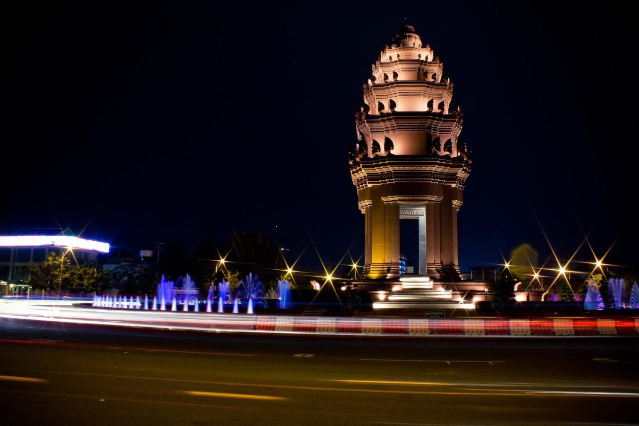 King Grand Boutique Hotel Phnom-Penh Buitenkant foto