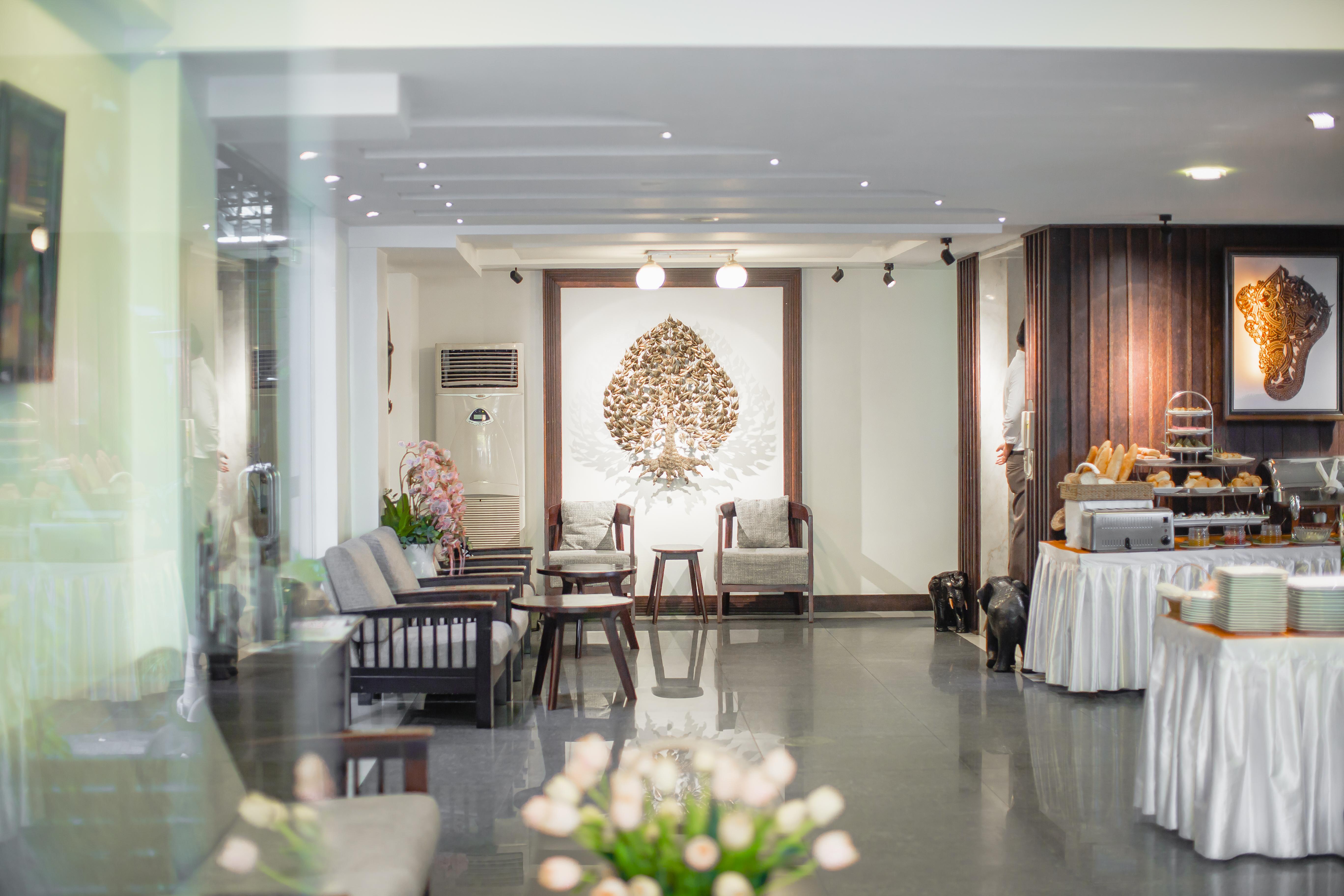 King Grand Boutique Hotel Phnom-Penh Buitenkant foto