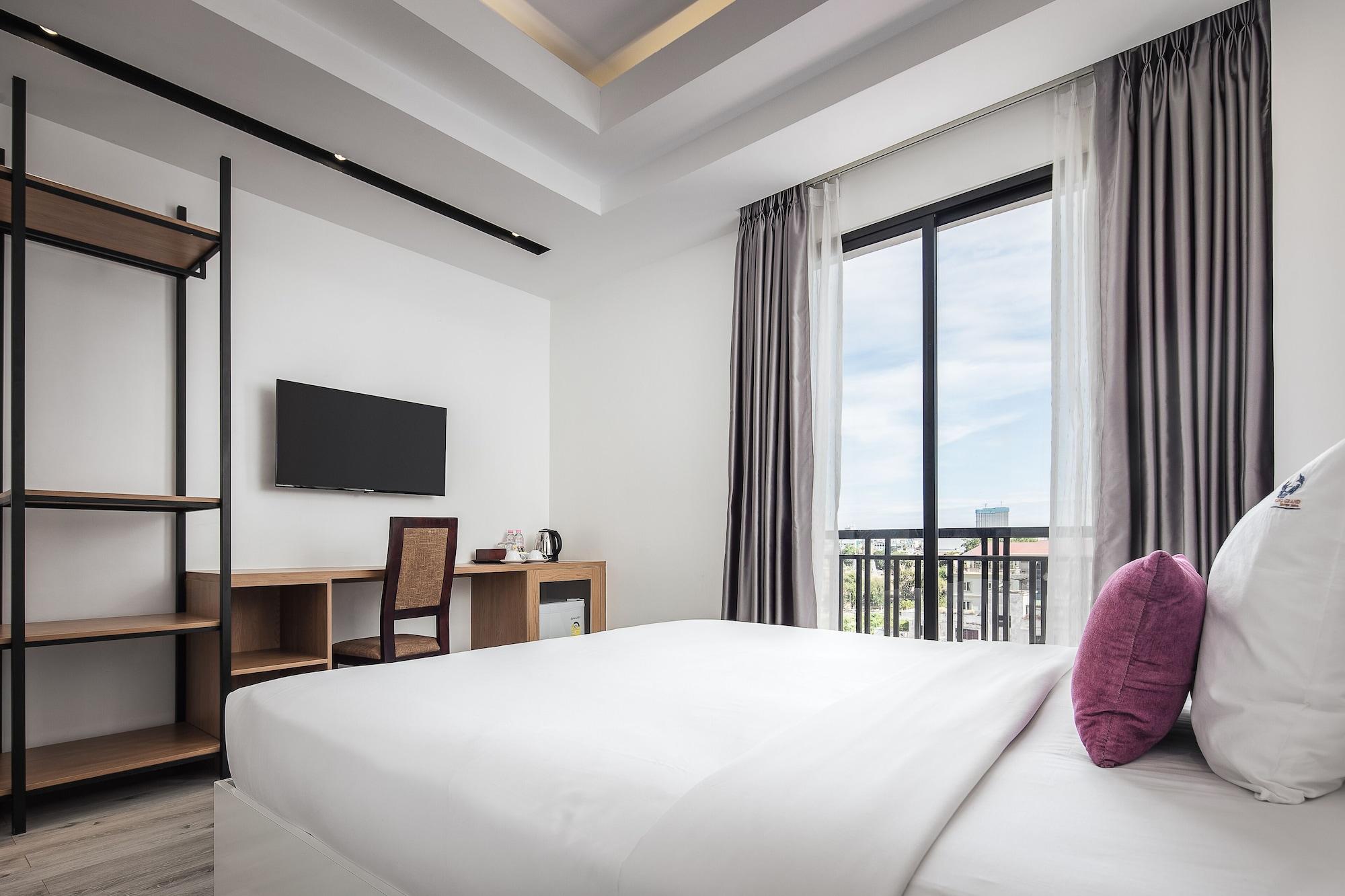 King Grand Boutique Hotel Phnom-Penh Buitenkant foto